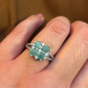 925 Silver Ring with Jade Cluster Gemstones